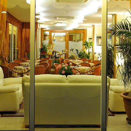 Hotel Al Prater 리그나노 사비아도로 외부 사진