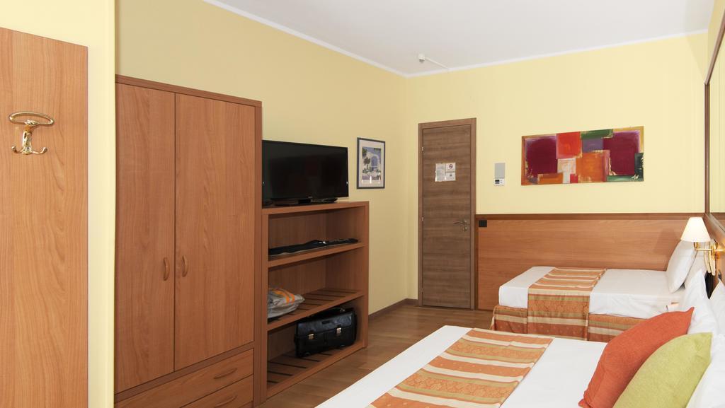 Hotel Al Prater 리그나노 사비아도로 외부 사진
