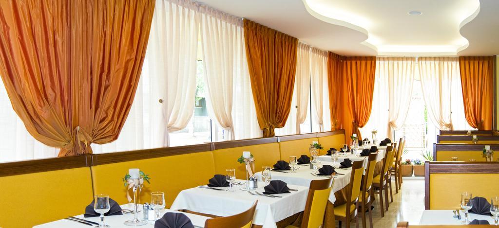 Hotel Al Prater 리그나노 사비아도로 외부 사진